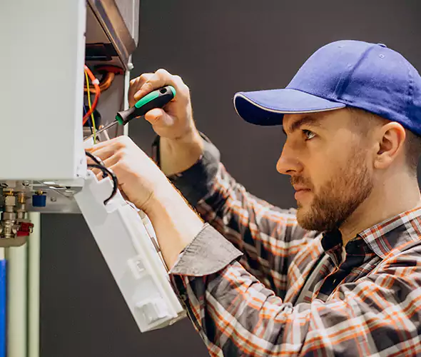 Expert Plumber for Tankless Water Heater Maintenance in Elmont, NY: Schedule Professional Maintenance Services with Us