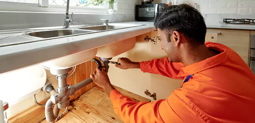 Plumbing Leak Repair in Elmont, NY